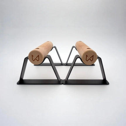 Antlettes parallettes and white background