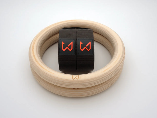 Wooden rings of wild dynamics with black straps